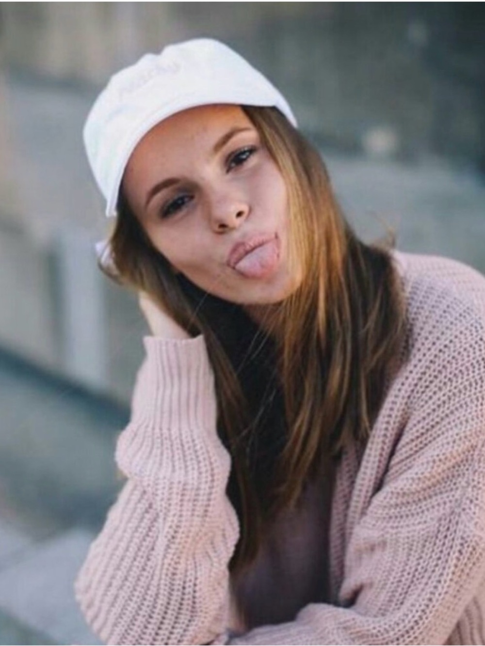 Brandy Melville John Galt White Baseball Cap Dad Hat Pink Peachy Embroidery